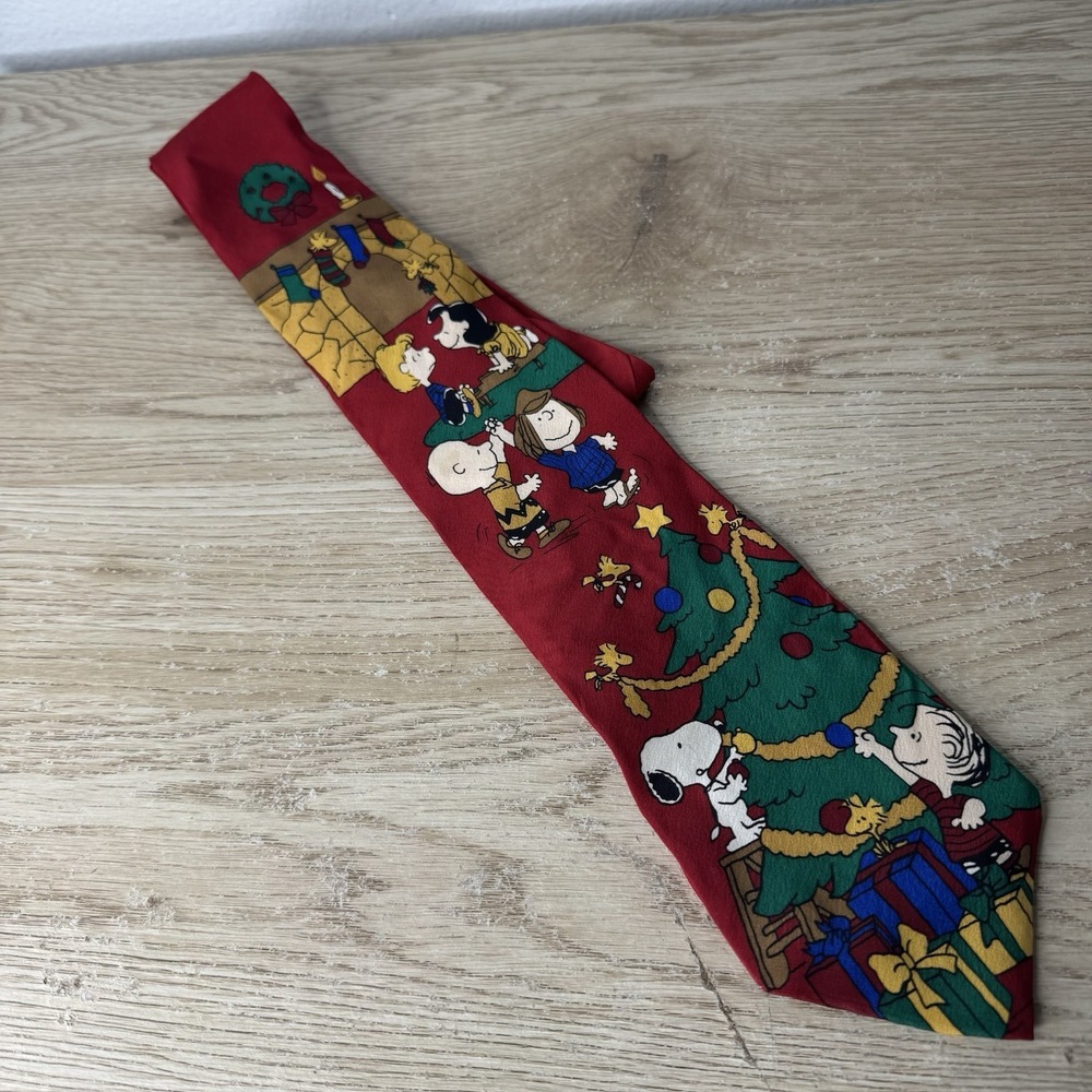 Peanuts Merry Christmas Charlie Brown‎ 100% Silk Neck Tie Vintage Made In USA